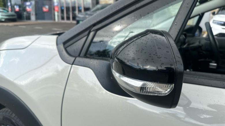 Citroen C3 1.2 PureTech Elle 5dr Petrol Hatchback